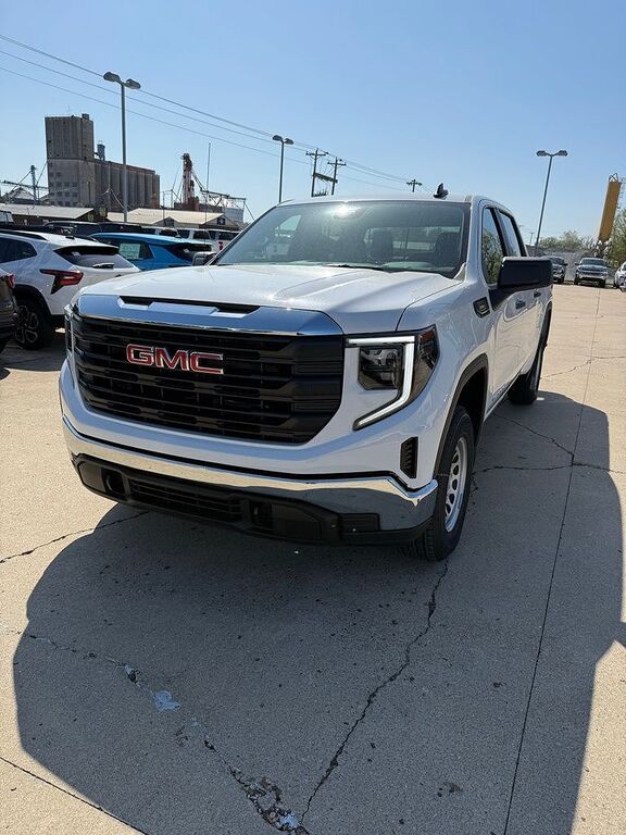 2025 GMC Sierra