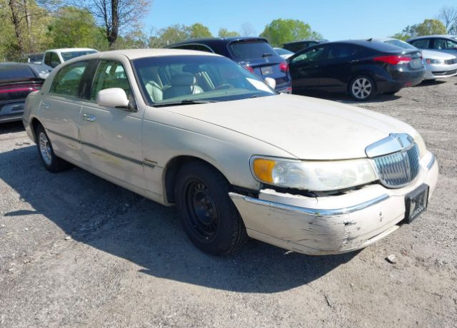 Lincoln Town Car