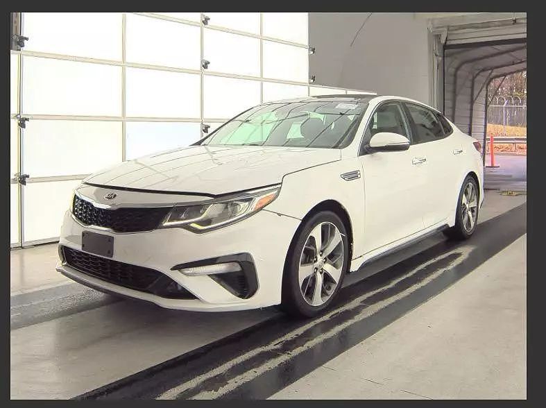 2019 KIA Optima