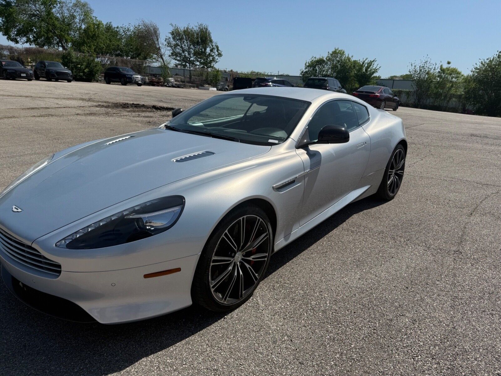 Aston Martin DB9