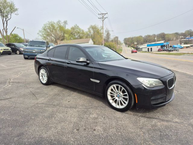 BMW 740i