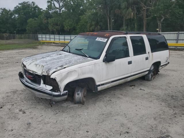 GMC Suburban