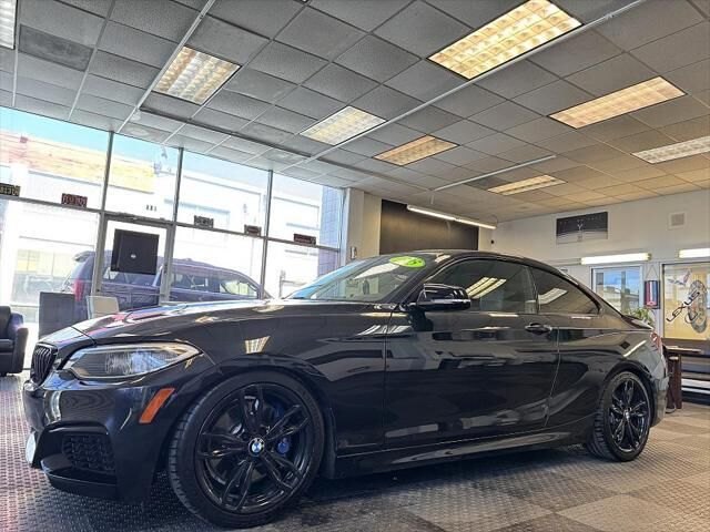BMW M235i