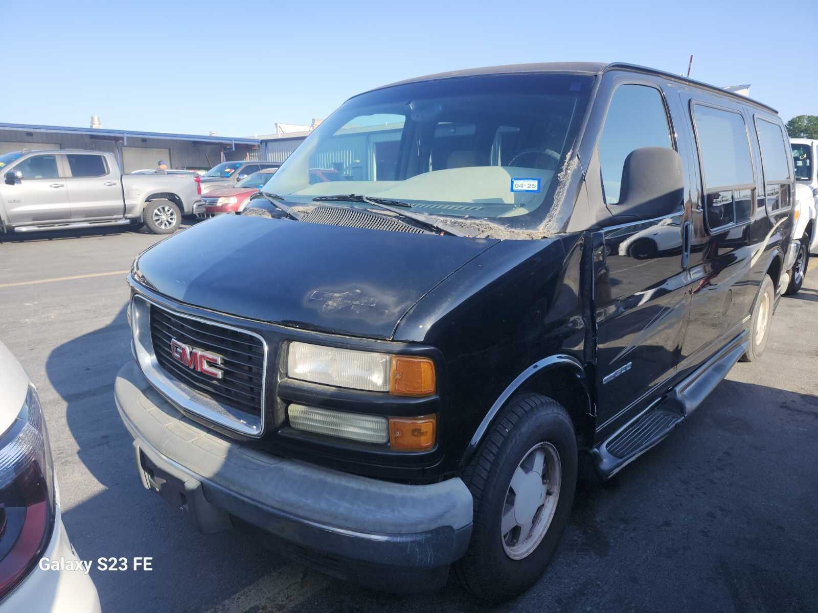 GMC Savana