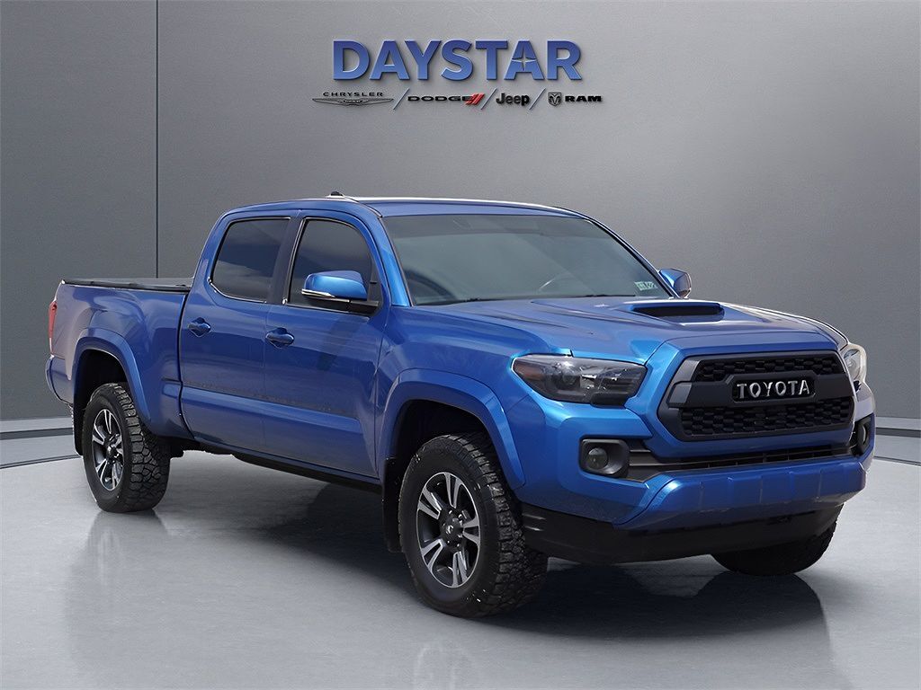 2017 TOYOTA Tacoma