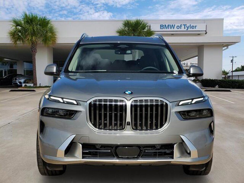 2025 BMW X7