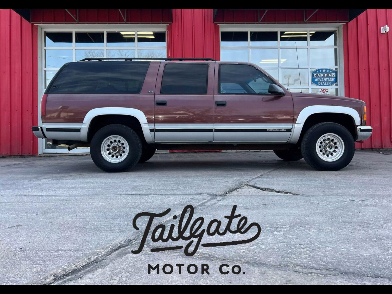 GMC Suburban