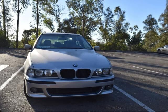 BMW 528i