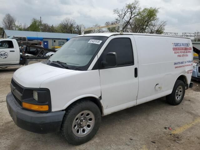 GMC Savana