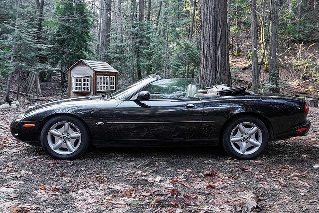 Jaguar XK8