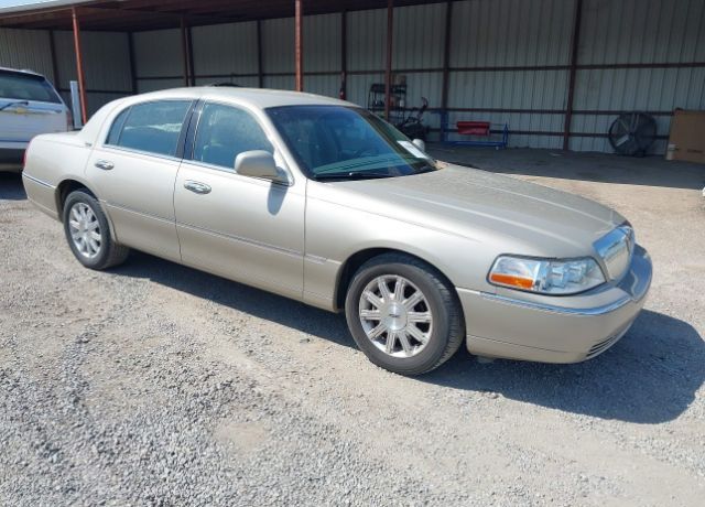 Lincoln Town Car