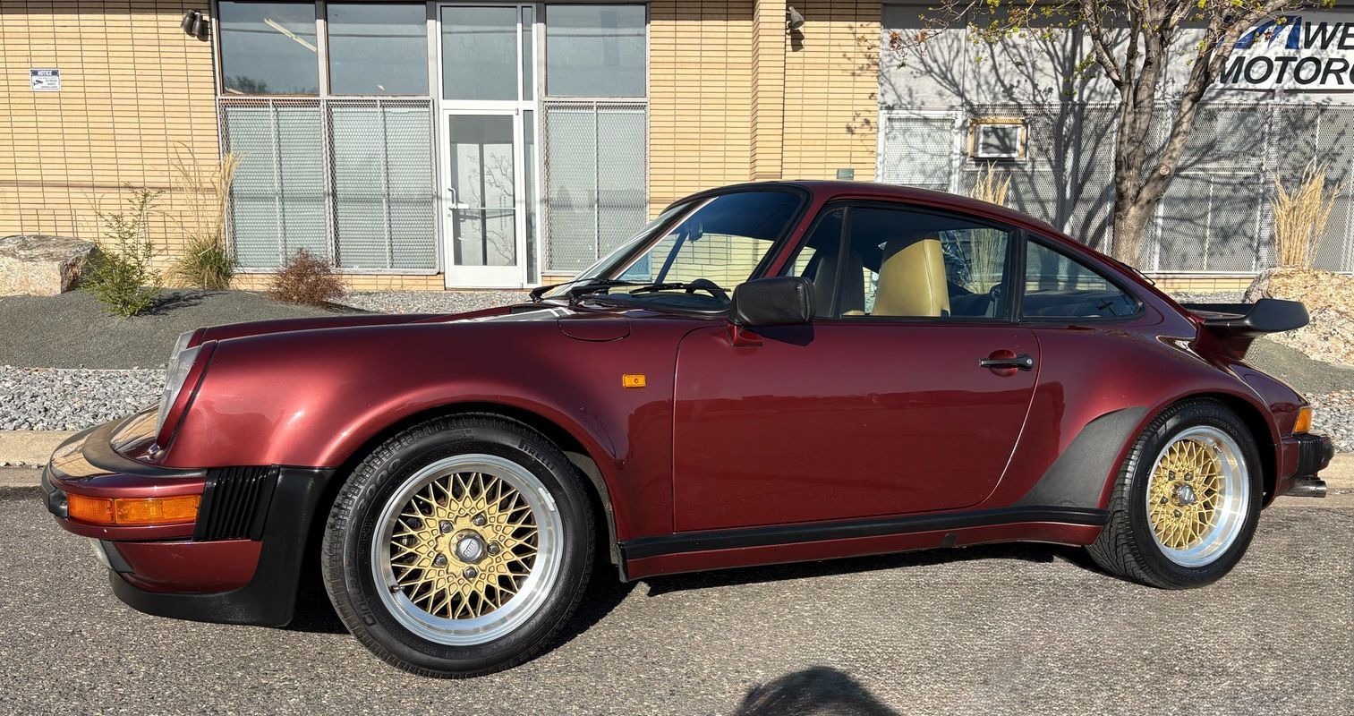 PORSCHE