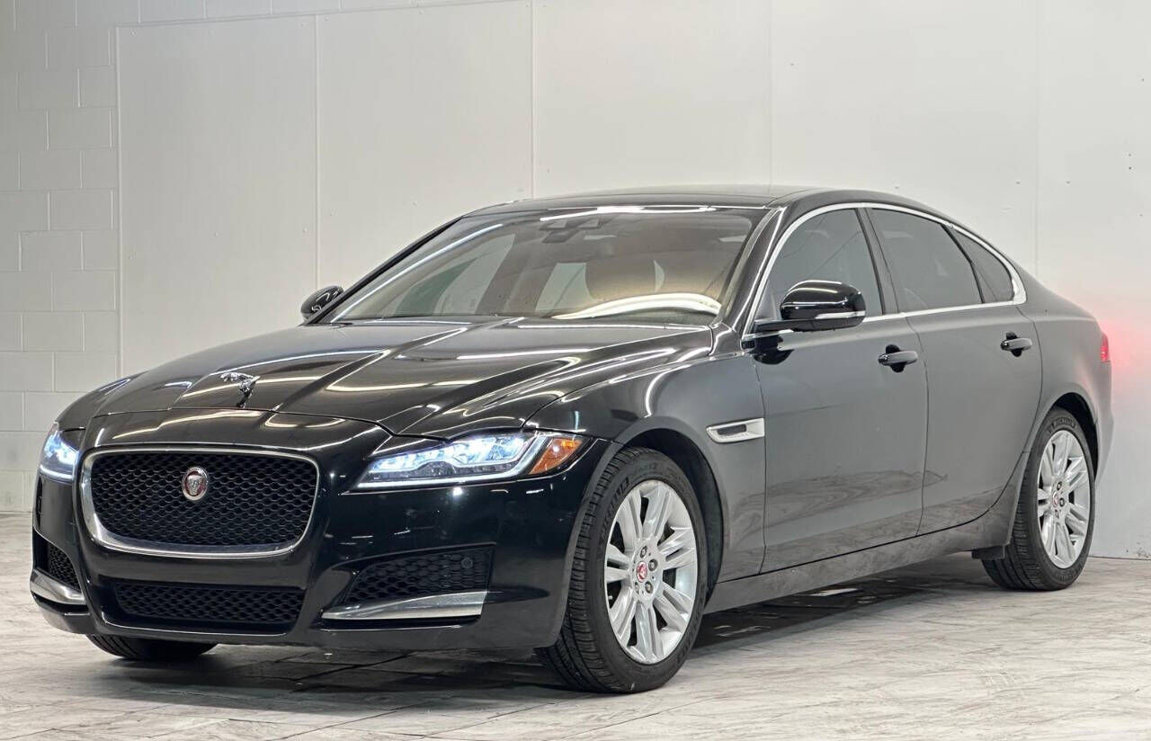 Jaguar XF