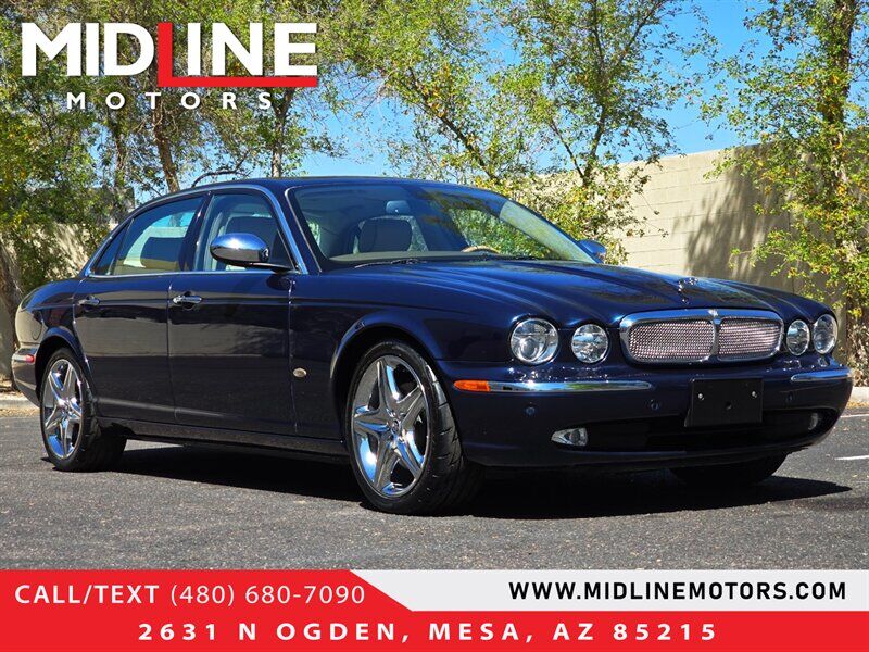 Jaguar XJ