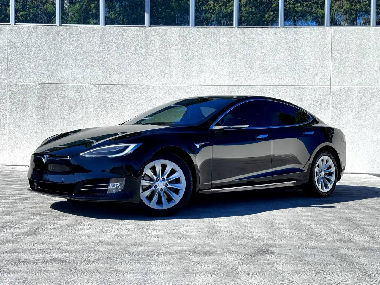 2018 TESLA Model S