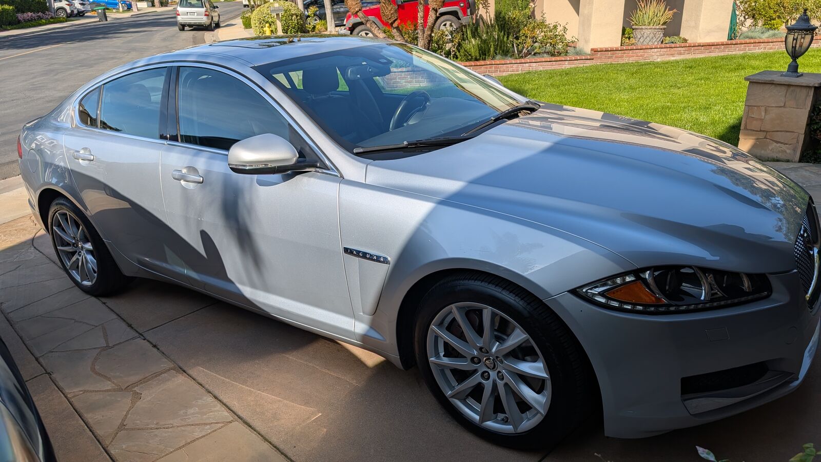 Jaguar XF