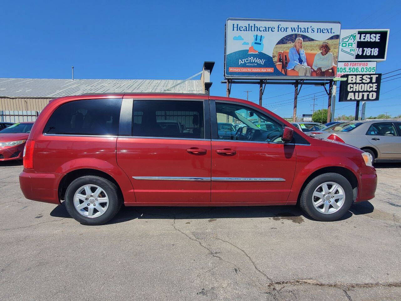 2013 CHRYSLER Town and Country