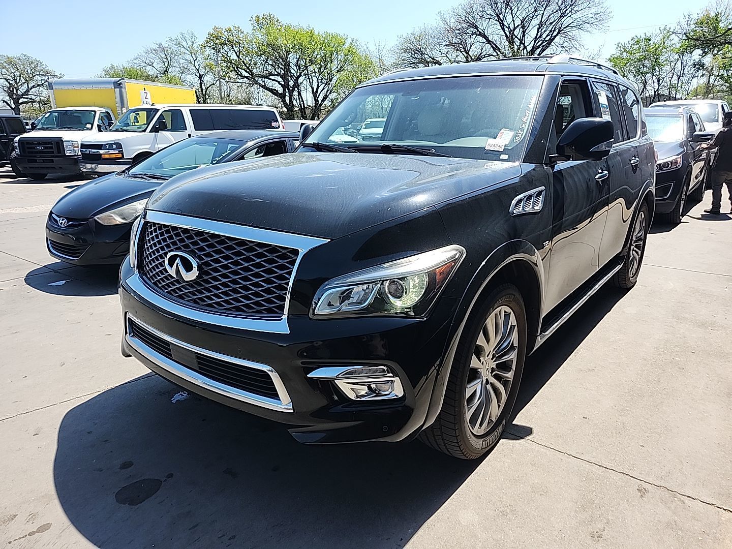 Infiniti QX80