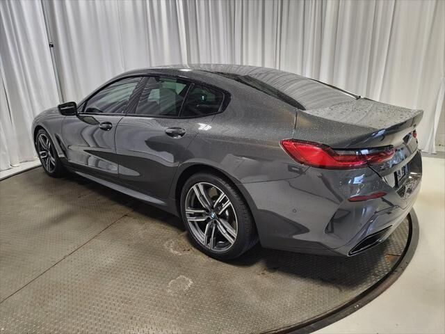 2022 BMW M850i