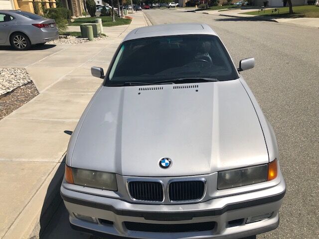 BMW 328iS