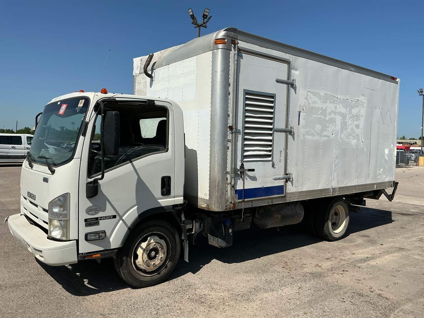 Isuzu NQR/NRR