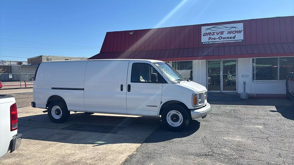 GMC Savana