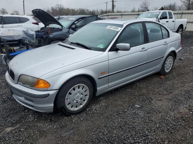 BMW 323i