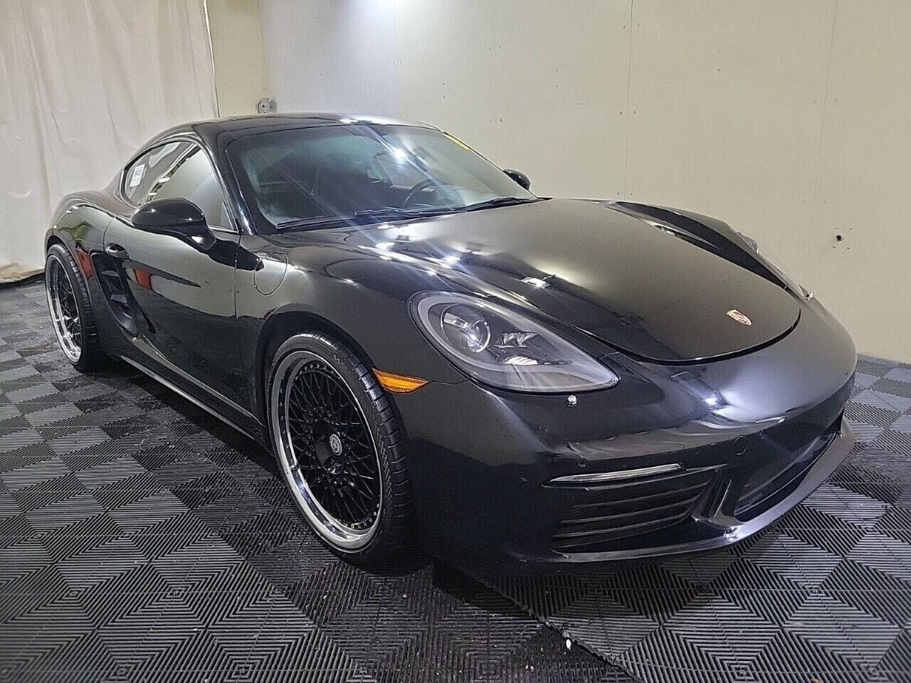 2018 PORSCHE 718