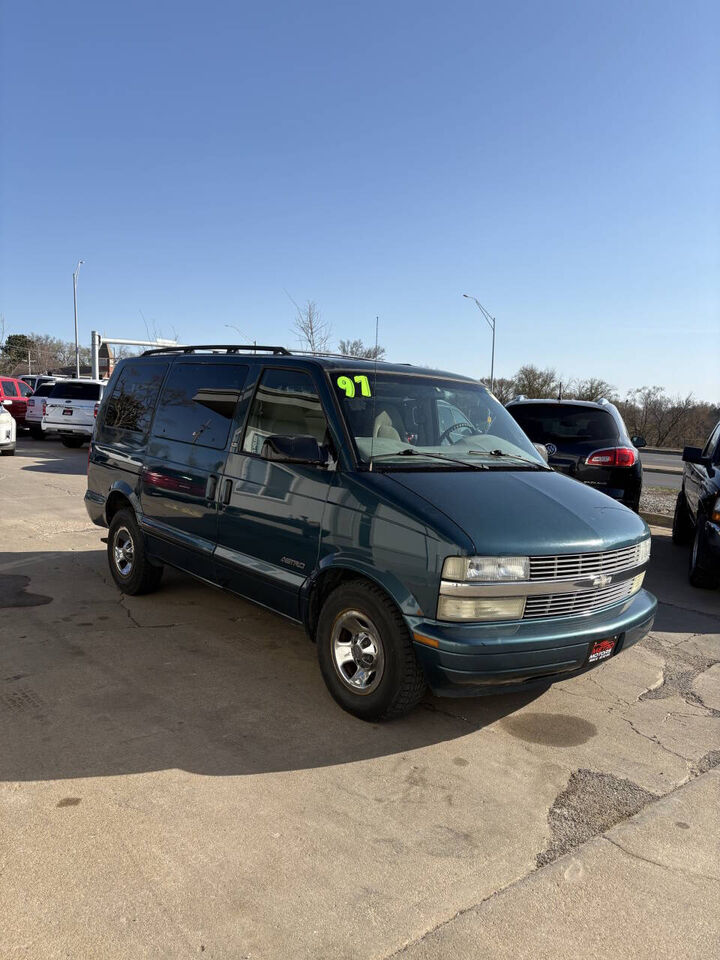 Chevrolet Astro Van