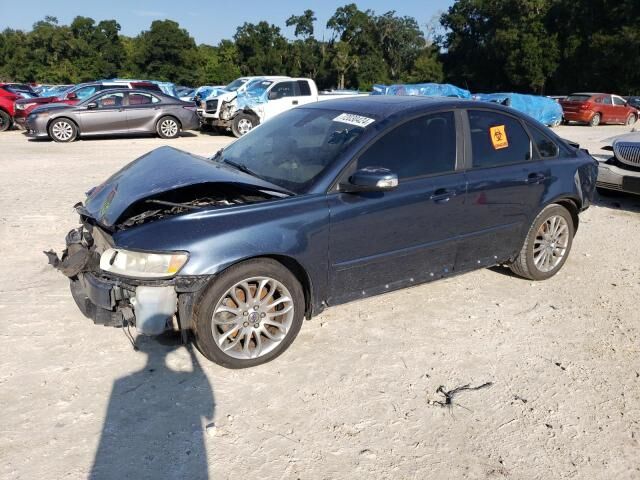 Volvo S40