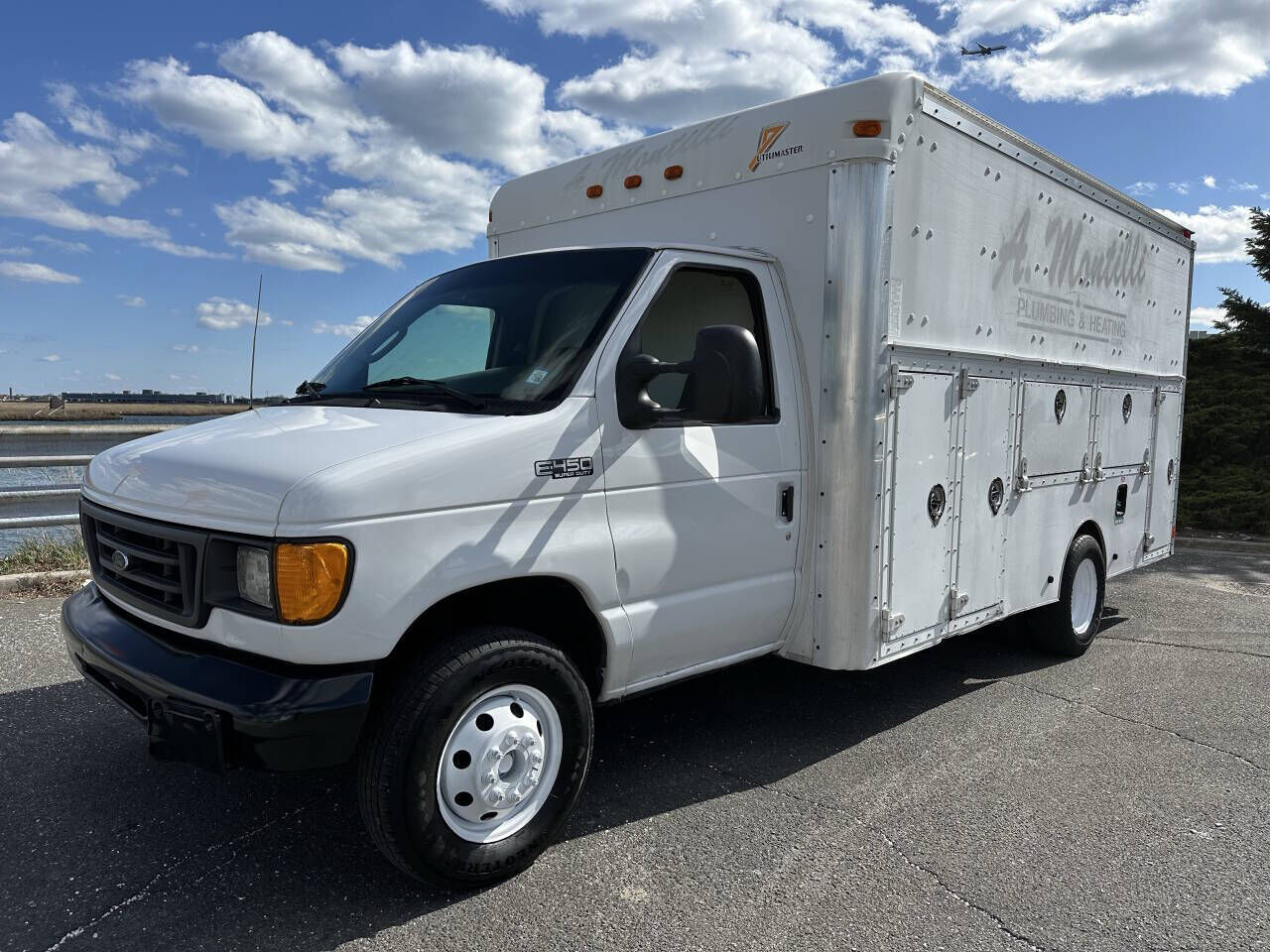 Ford E-450