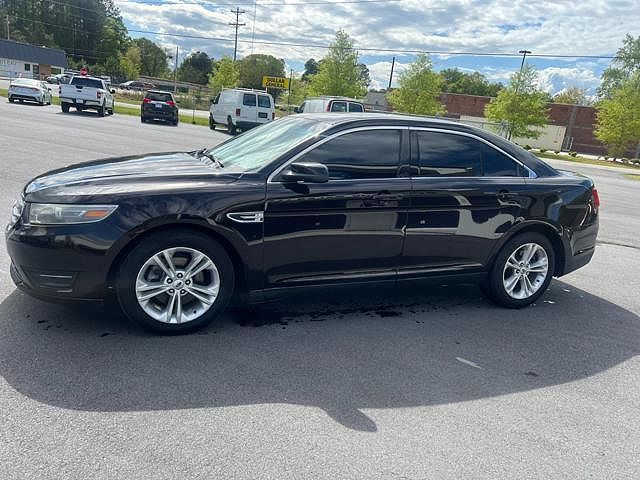 2013 FORD Taurus
