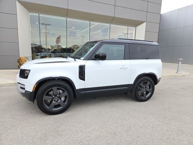 2025 LAND ROVER Defender