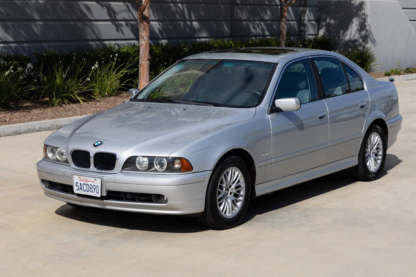 BMW 530i