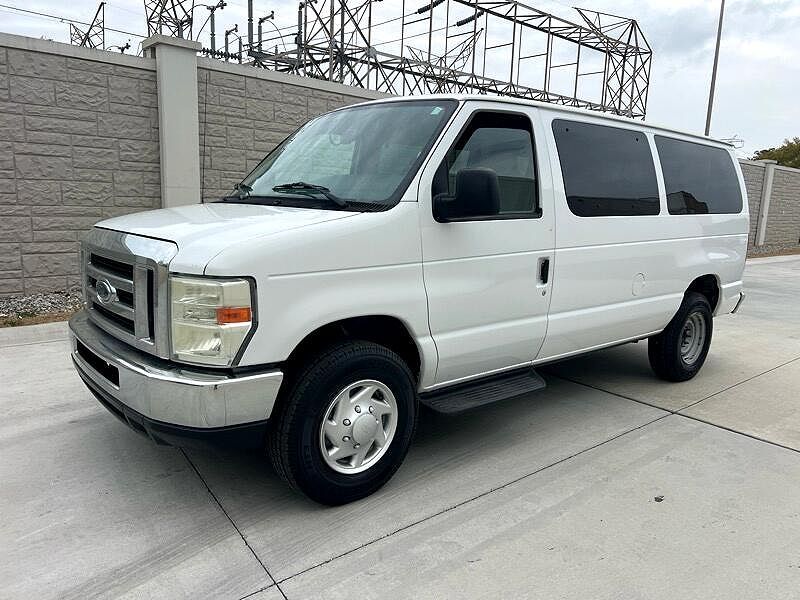 2012 FORD E-350