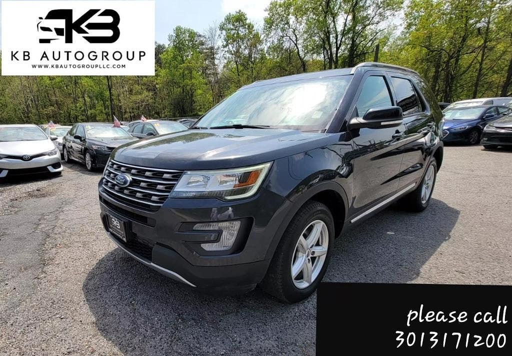 2017 FORD Explorer