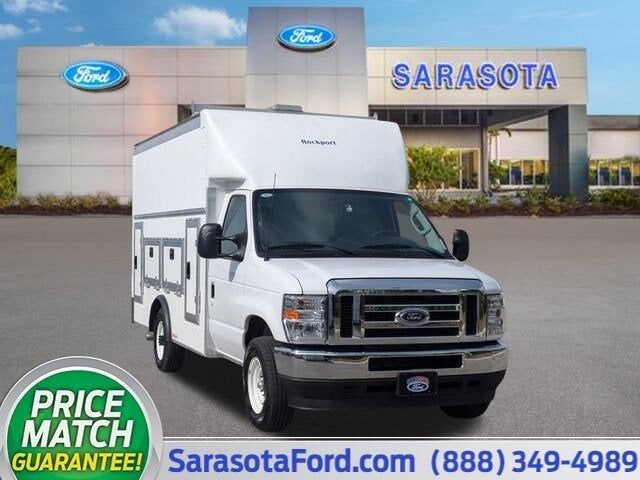 2025 FORD E-350