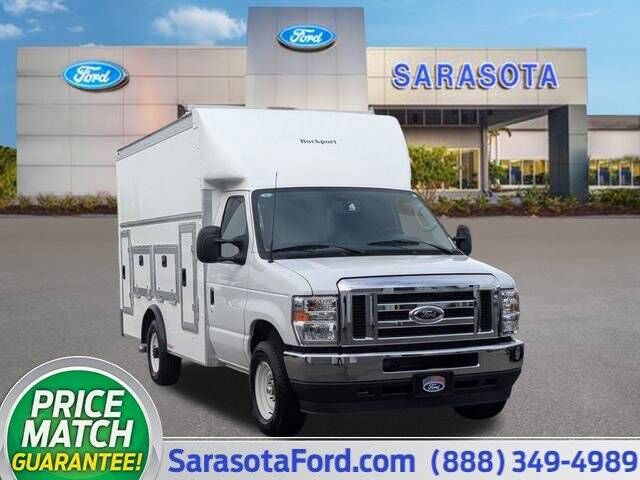 2025 FORD E-350