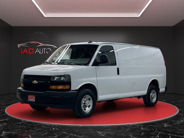 2021 CHEVROLET Express