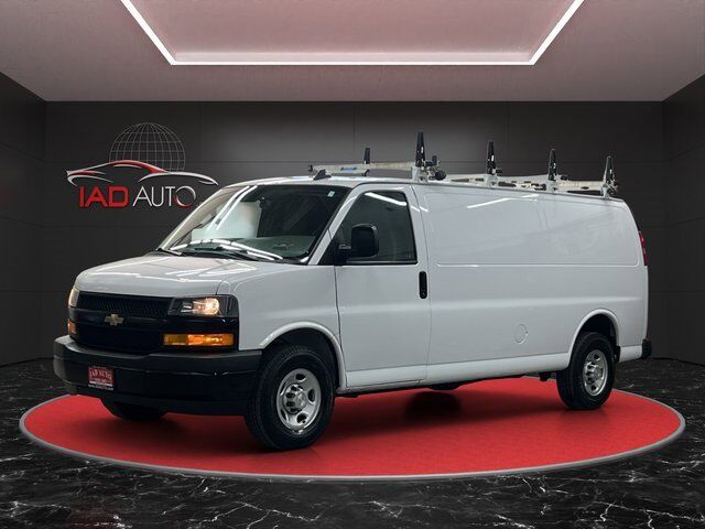 2021 CHEVROLET Express