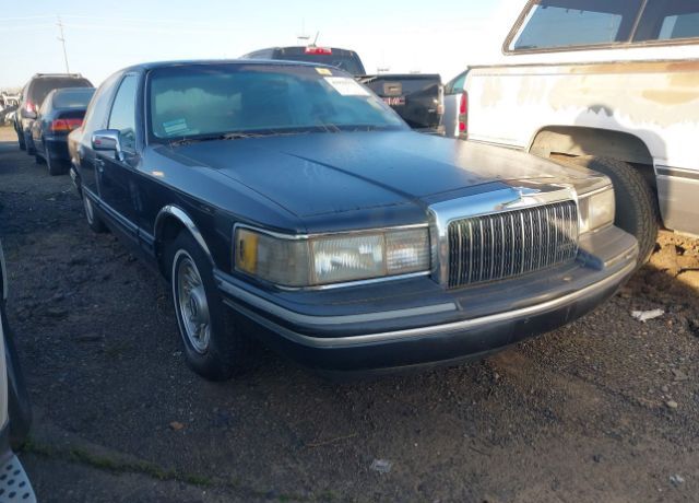 Lincoln Town Car