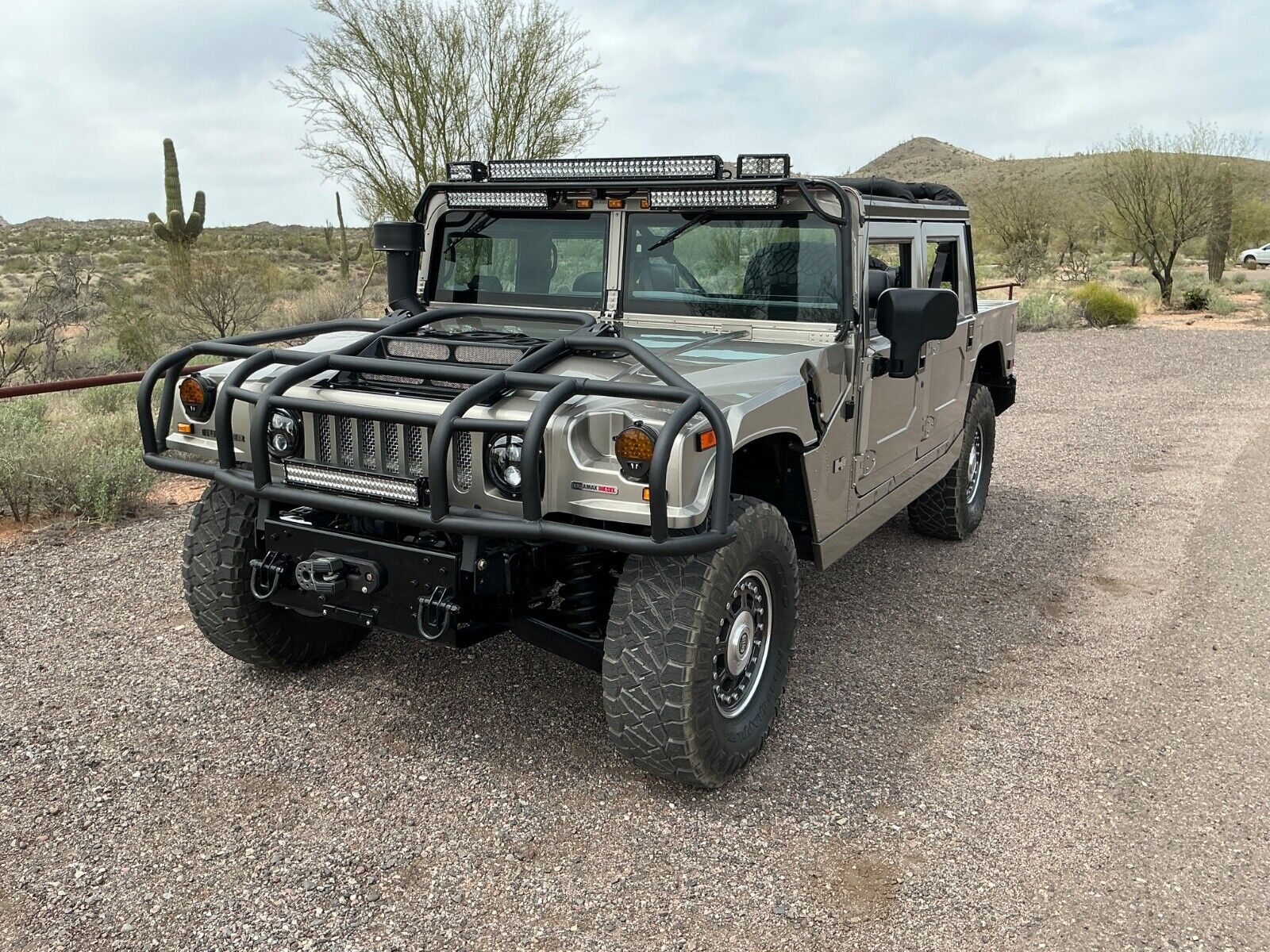 HUMMER H1