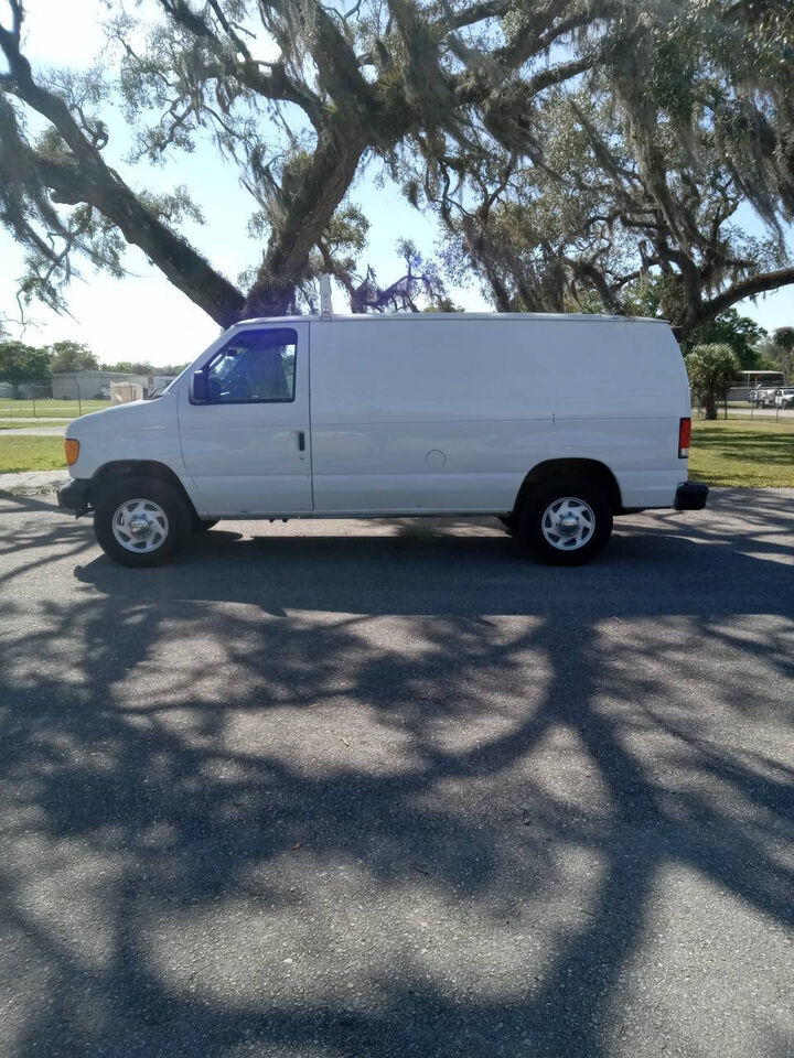 2006 FORD E-250
