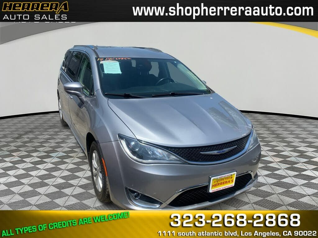 2019 CHRYSLER Pacifica