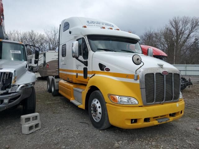 2005 PETERBILT 387