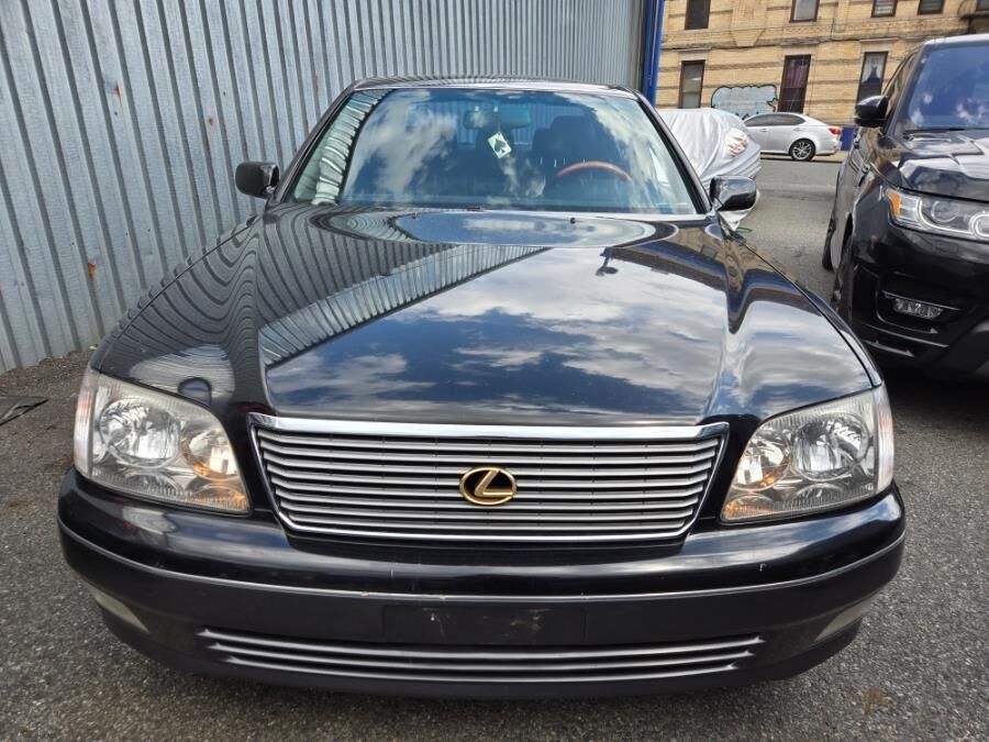 LEXUS