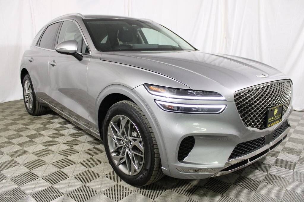 2025 GENESIS GV70