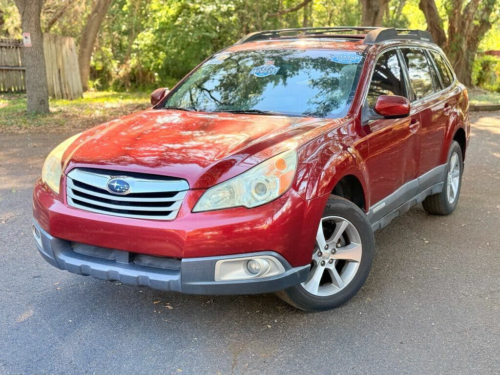 2011 SUBARU Outback