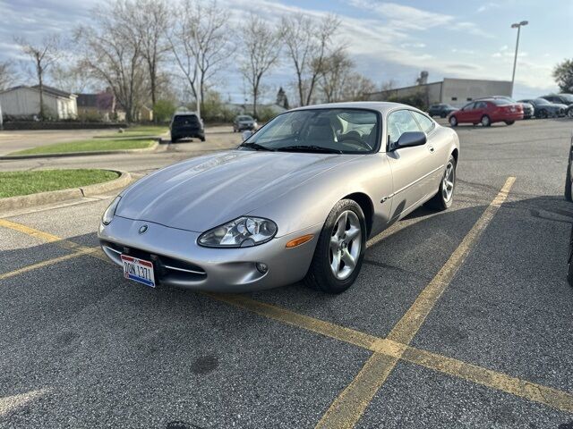 Jaguar XK8