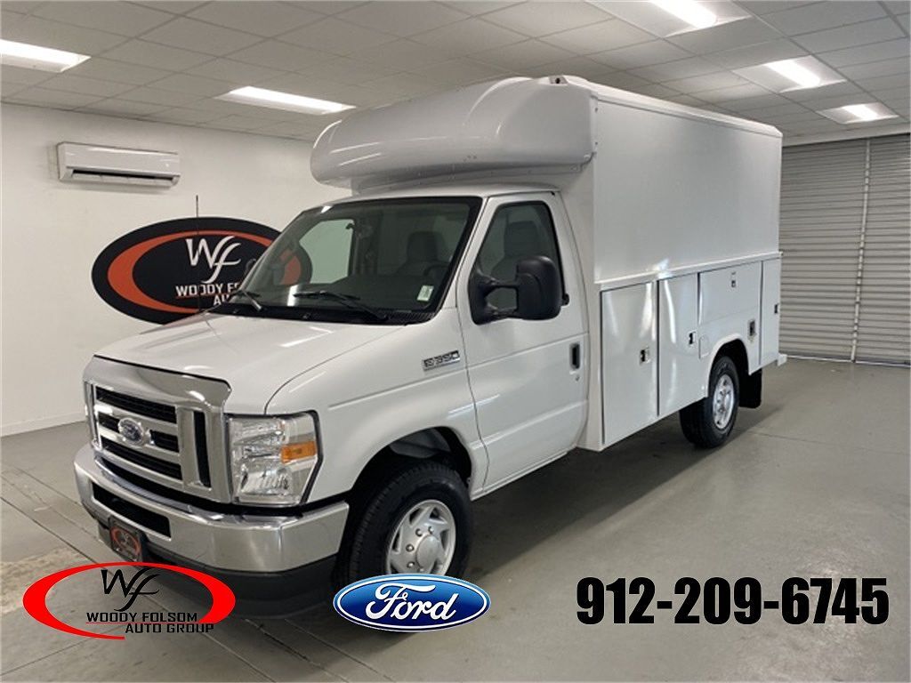 2025 FORD E-350